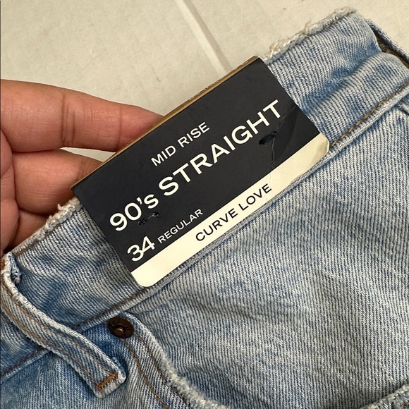 Abercrombie & Fitch Curve Love Mid Rise 90s Straight Jean 34 R Light Wash NWT - Picture 7 of 14